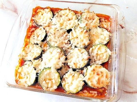 大量消費!ズッキーニとミートソースのチーズ乗せ焼き
